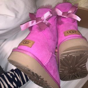UGG Australia Mini Bailey Bow II women’s 😍